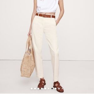 Banana Republic | NWT The Weekender Slim Barrel-Leg Pant (Ecru)